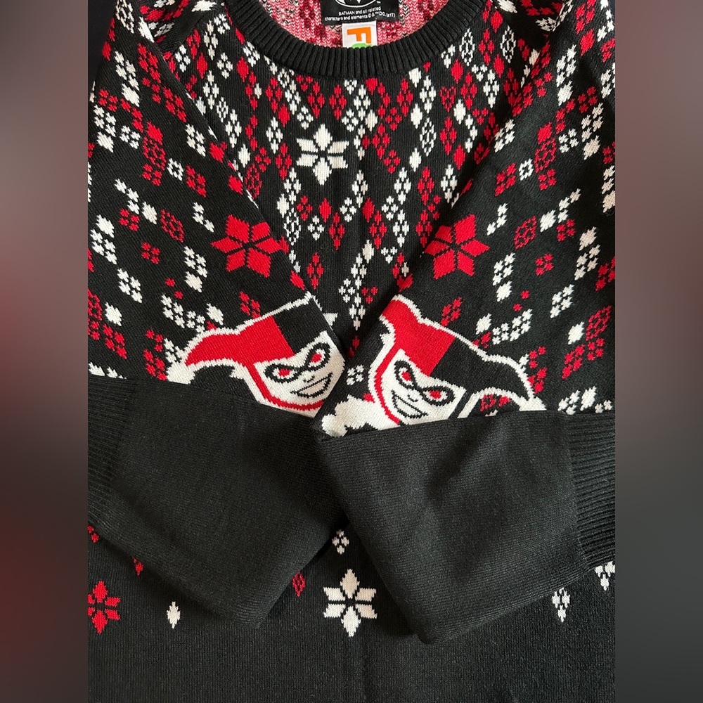 Harley Quinn Sweater NWOT XL - Picture 5 of 7